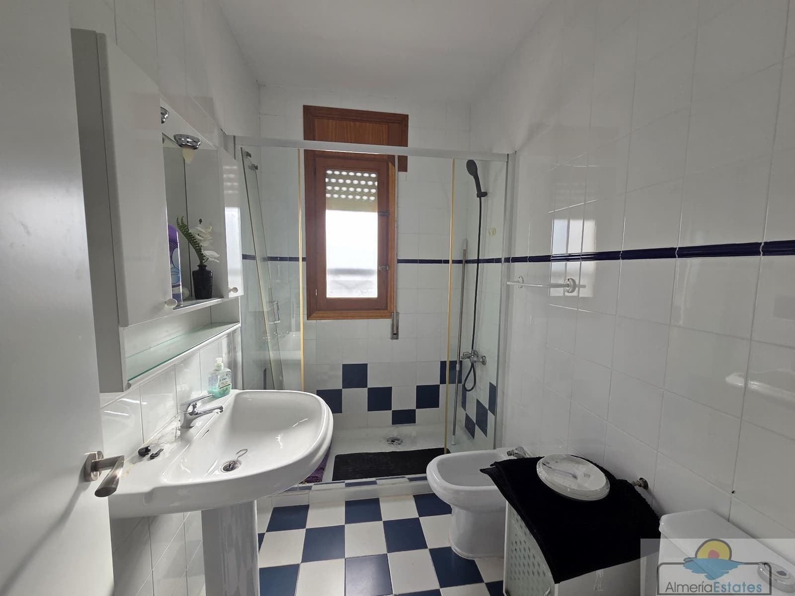 4 bedroom Townhouse for rent in Arboleas with garage - € 550 (Ref: 9764874)