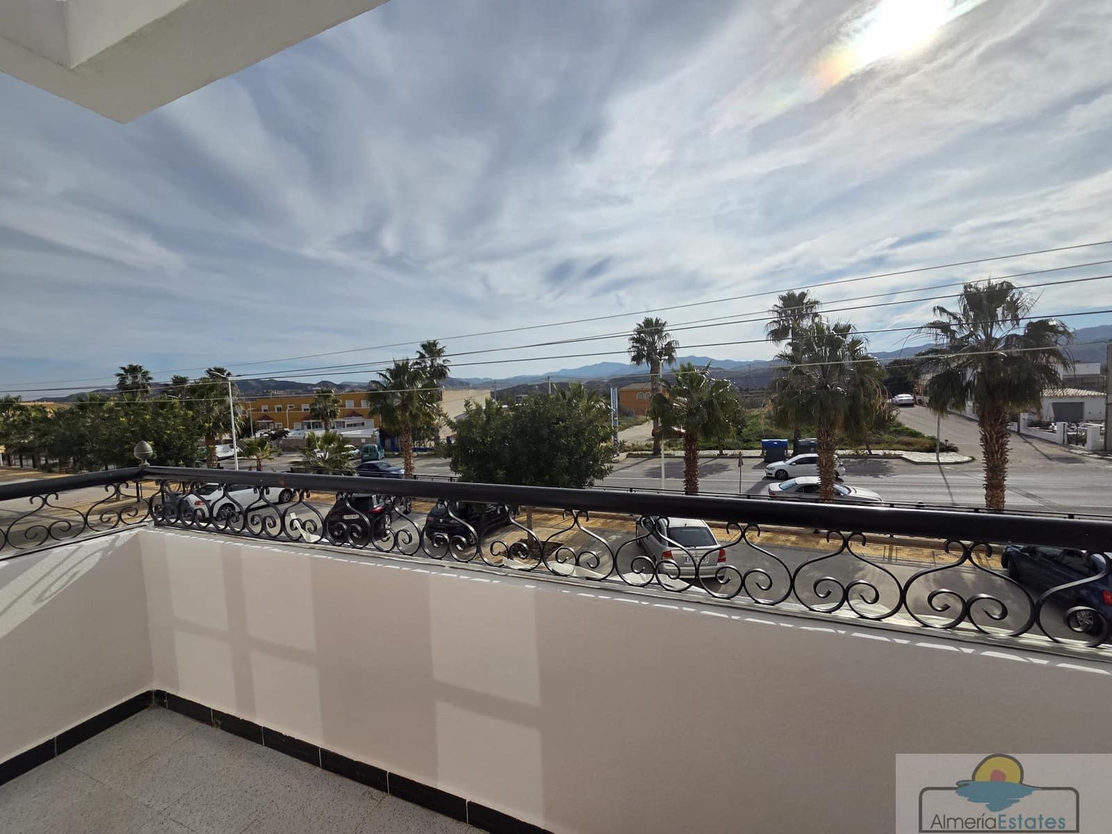 4 bedroom Townhouse for rent in Arboleas with garage - € 550 (Ref: 9764874)