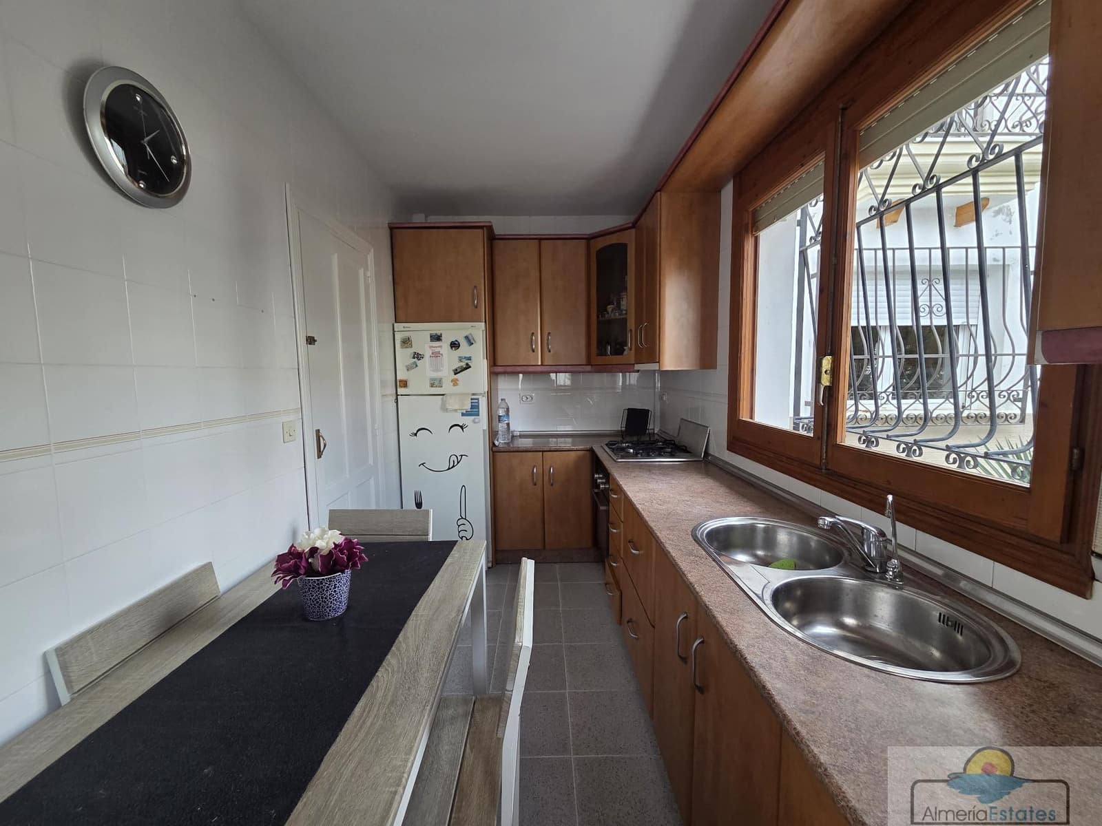 4 bedroom Townhouse for rent in Arboleas with garage - € 550 (Ref: 9764874)