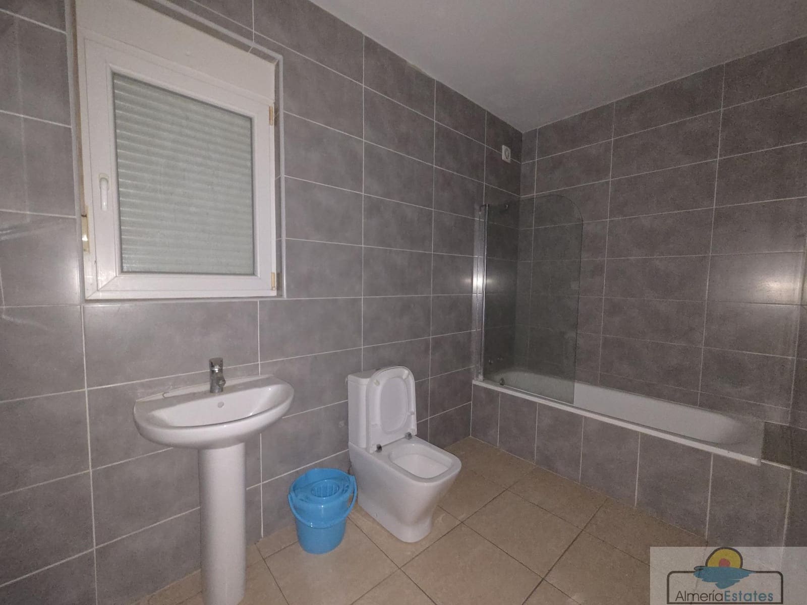 3 quarto Moradia para venda em Aljariz - 130 000 € (Ref: 9765176)