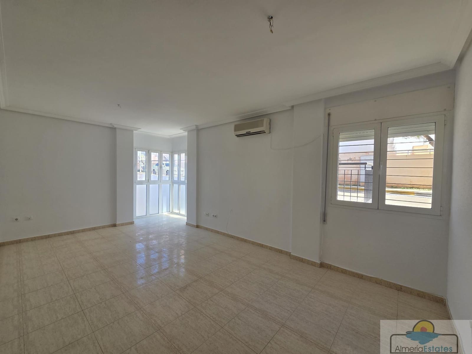 3 bedroom Flat for rent in Macael - € 475 (Ref: 9765177)