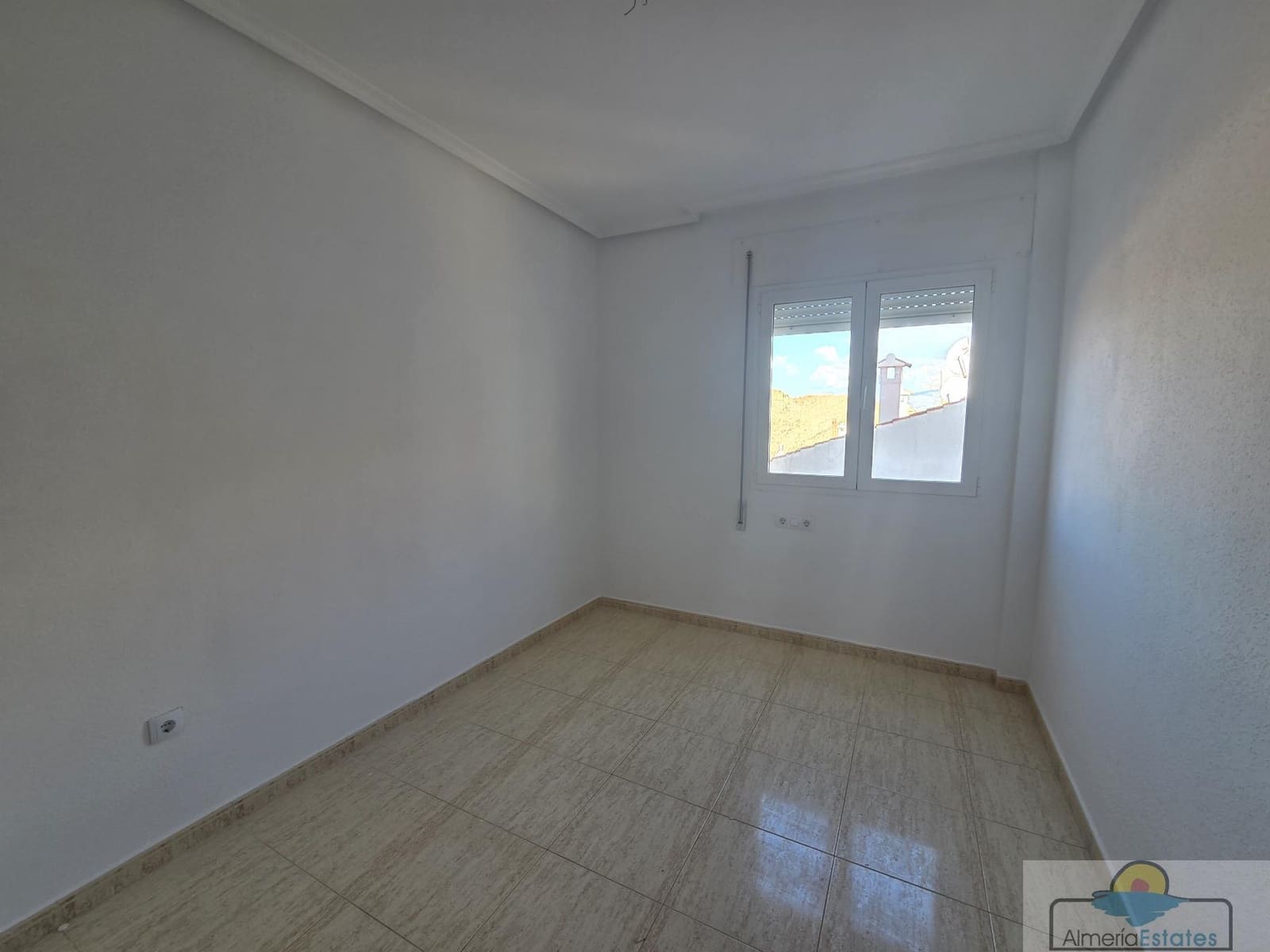 3 bedroom Flat for rent in Macael - € 475 (Ref: 9765177)