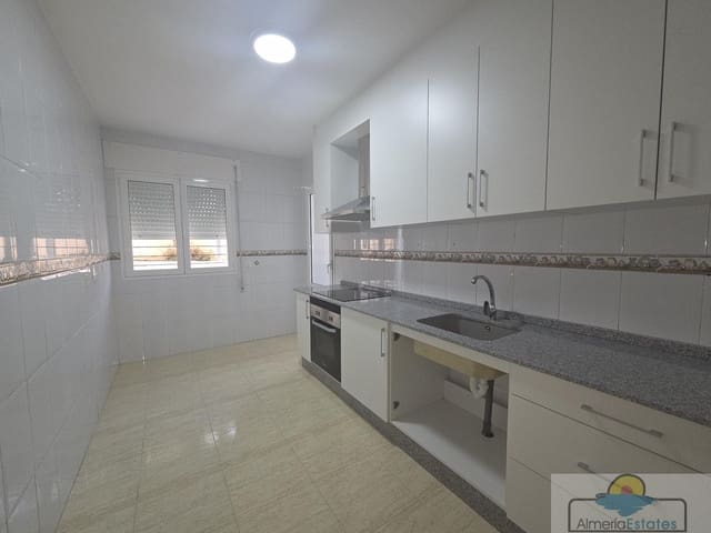 Piso de 3 habitaciones en Macael en alquiler - 475 € (Ref: 9765177)