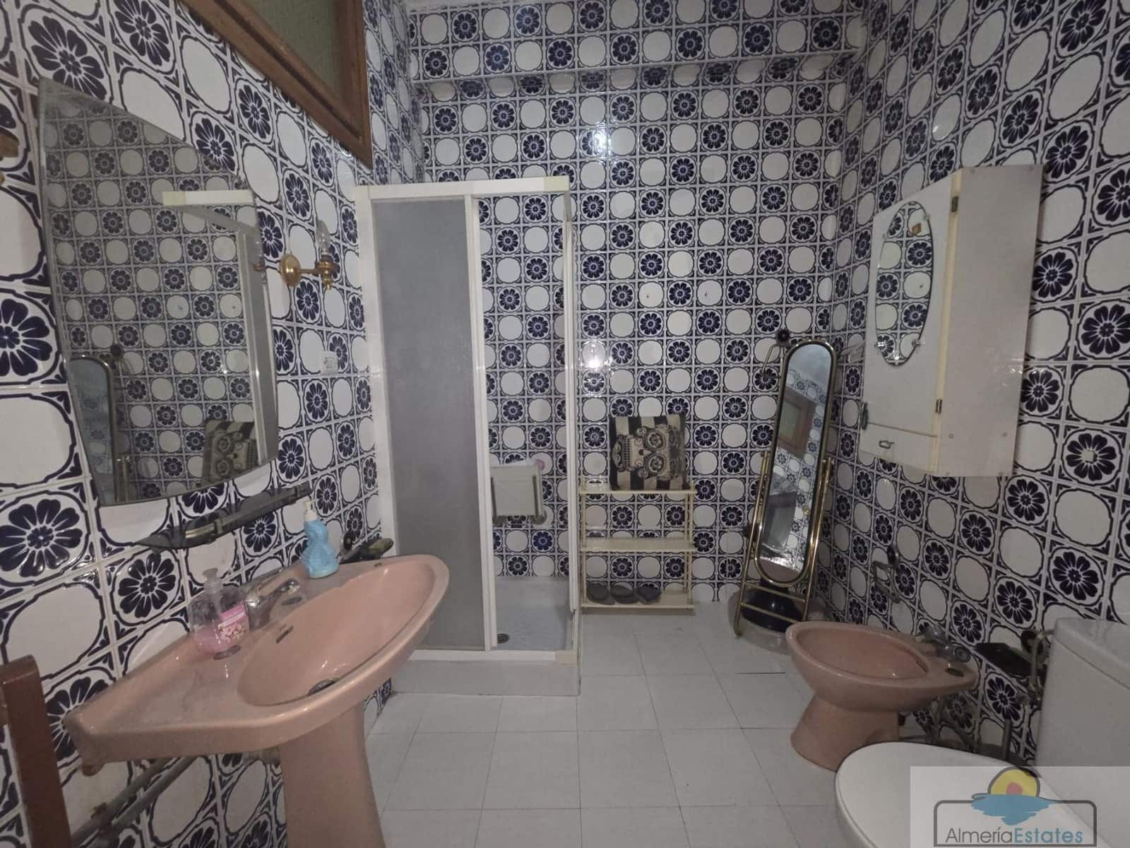 Commercial for sale in Albox - € 129,000 (Ref: 9818404)