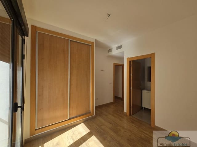 3 slaapkamer Flat te koop in Albox - € 98.000 (Ref: 9858145)