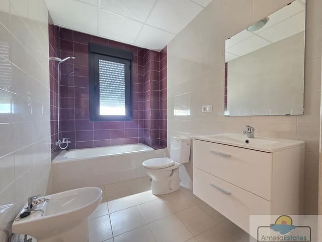 3 slaapkamer Flat te koop in Albox - € 98.000 (Ref: 9858145)
