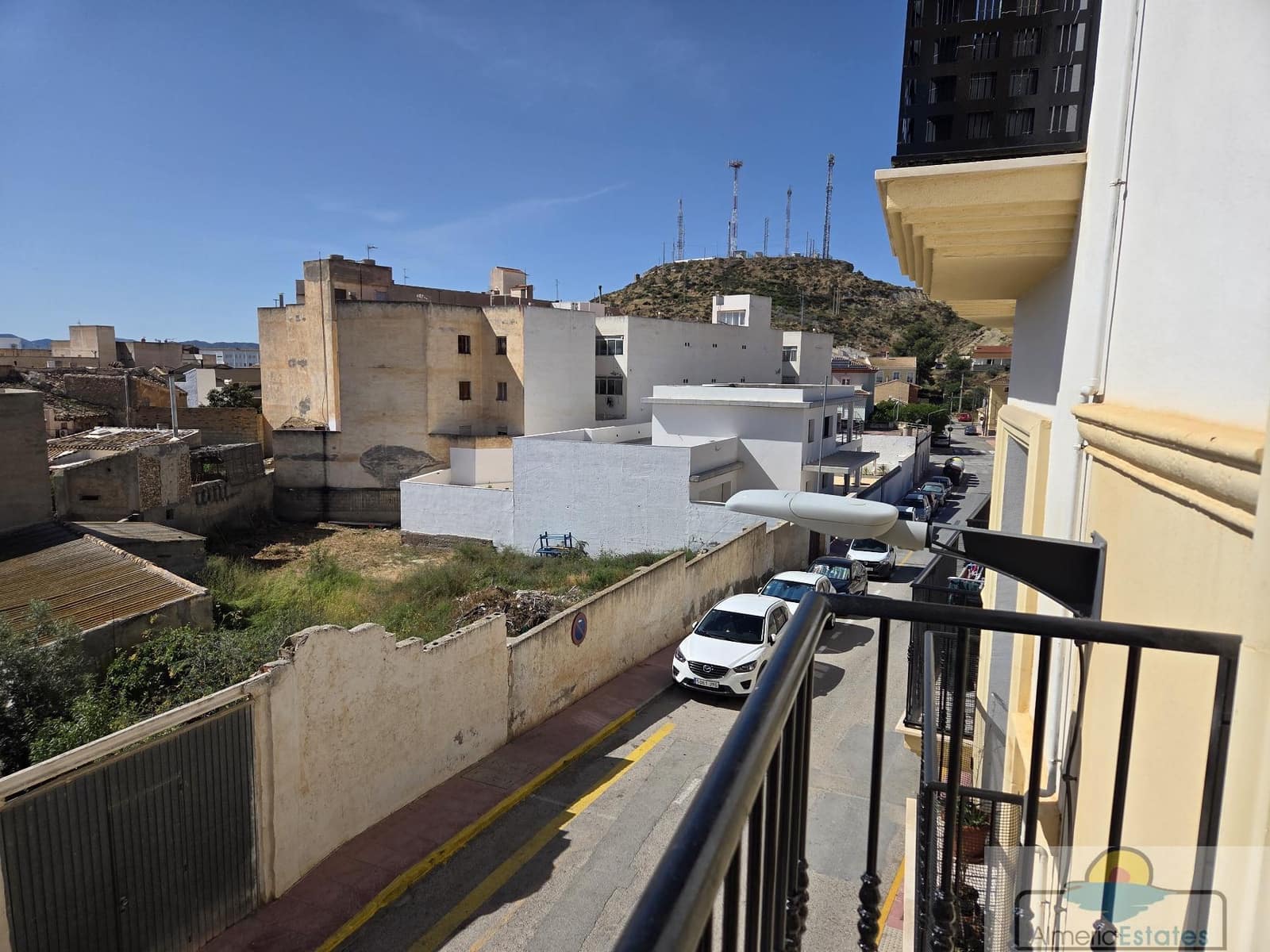 3 slaapkamer Flat te koop in Albox met garage - € 98.000 (Ref: 9858145)