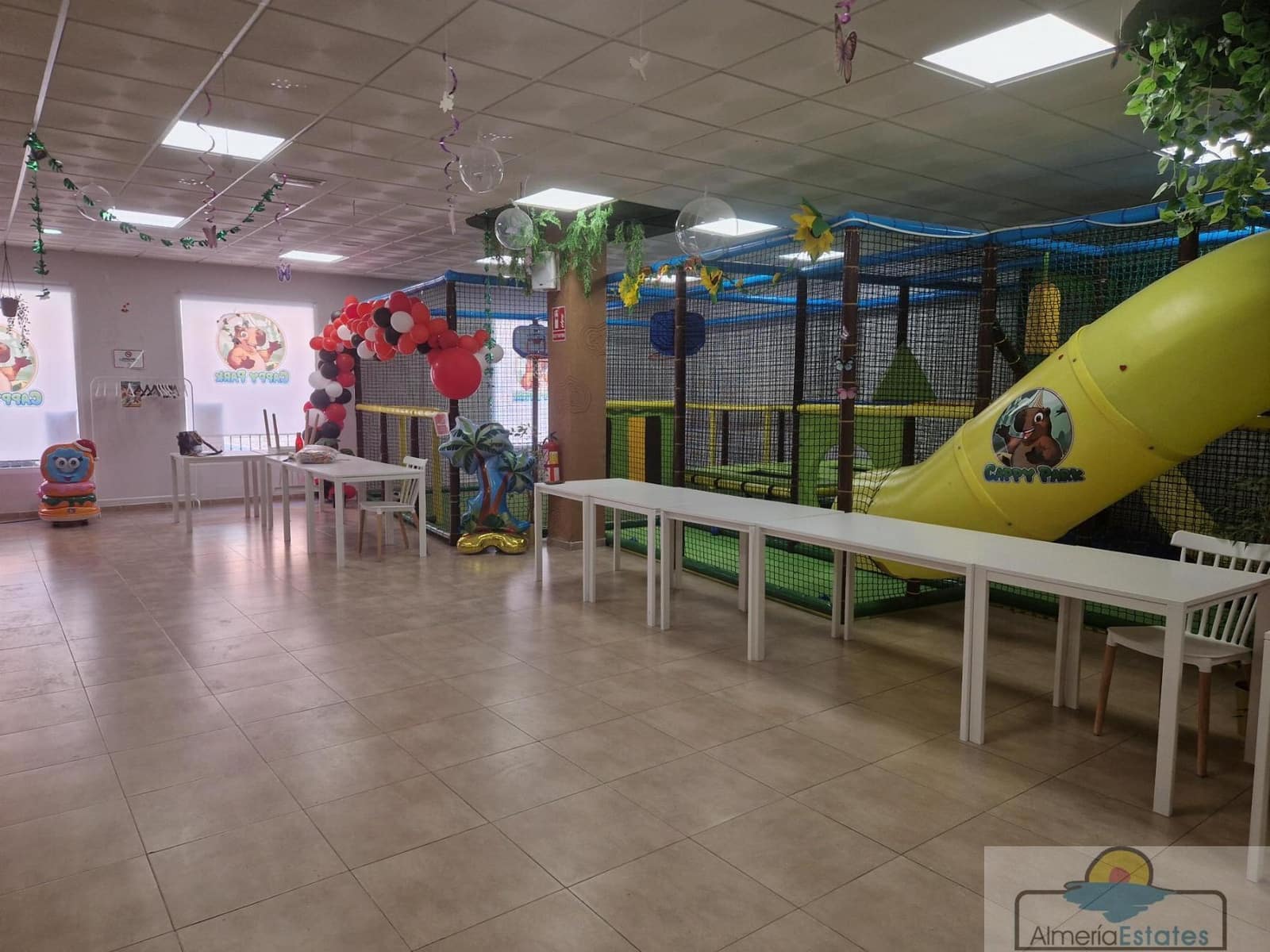 Local Comercial de 3 habitaciones en Macael en alquiler - 600 € (Ref: 9936639)