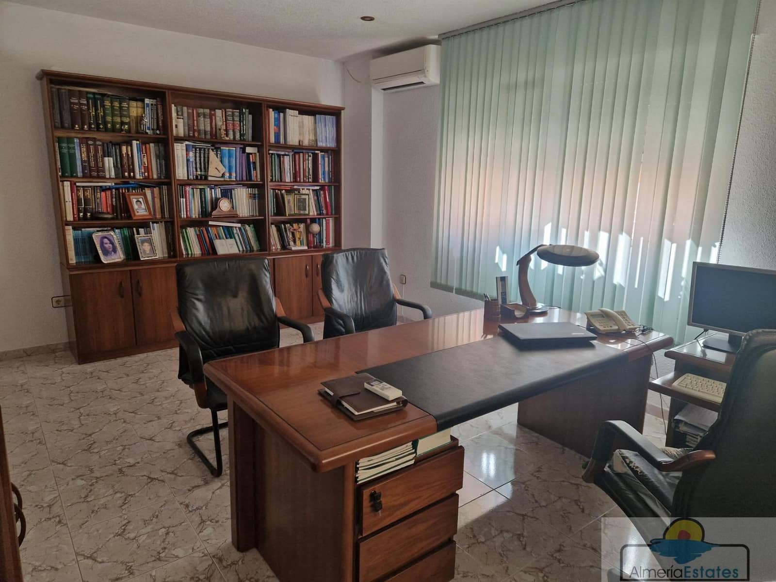 4 bedroom Flat for sale in Albox - € 120,000 (Ref: 9998949)