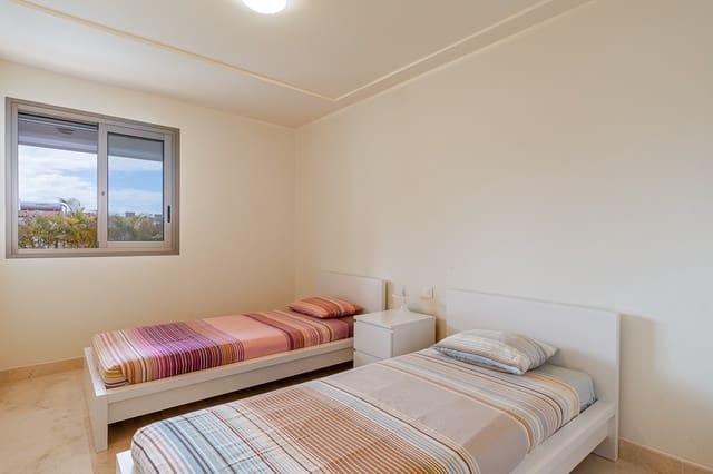 2 soverom Leilighet til salgs i Playa de la Caleta, Güímar med svømmebasseng garasje - € 1 150 (Ref: 5166882)