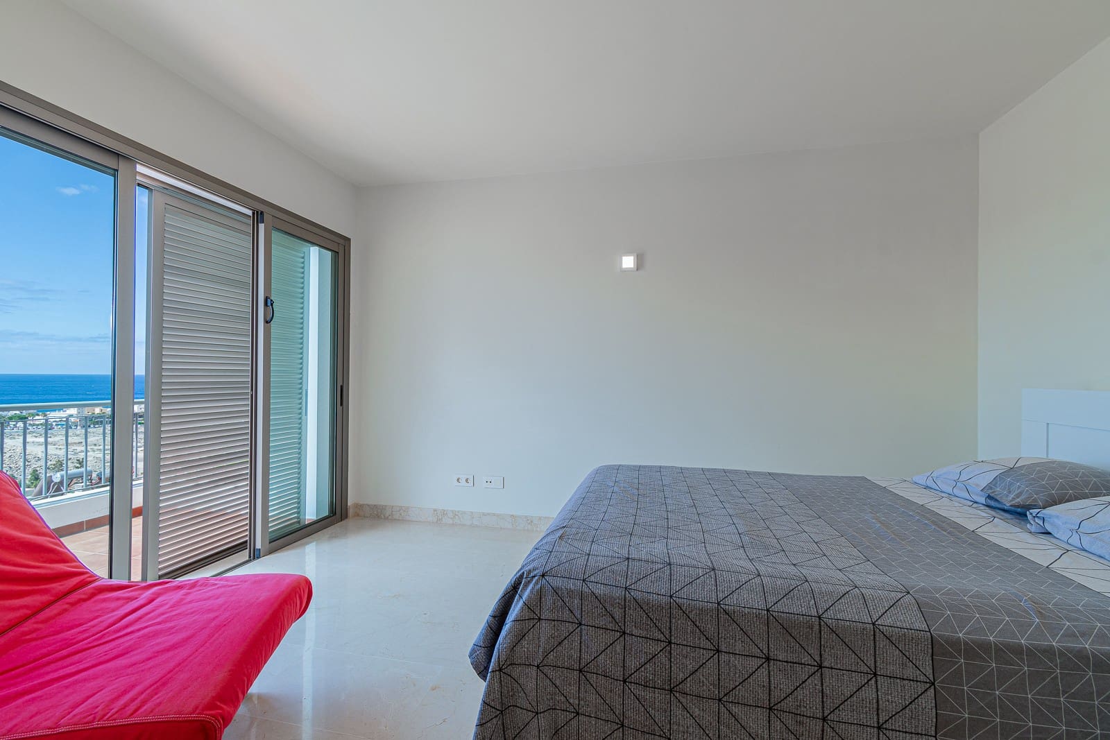   2 soveværelse   ferieLejlighed i Playa de la Caleta   med   swimmingpool  garage  - € 1.150 (Ref: 5166882)