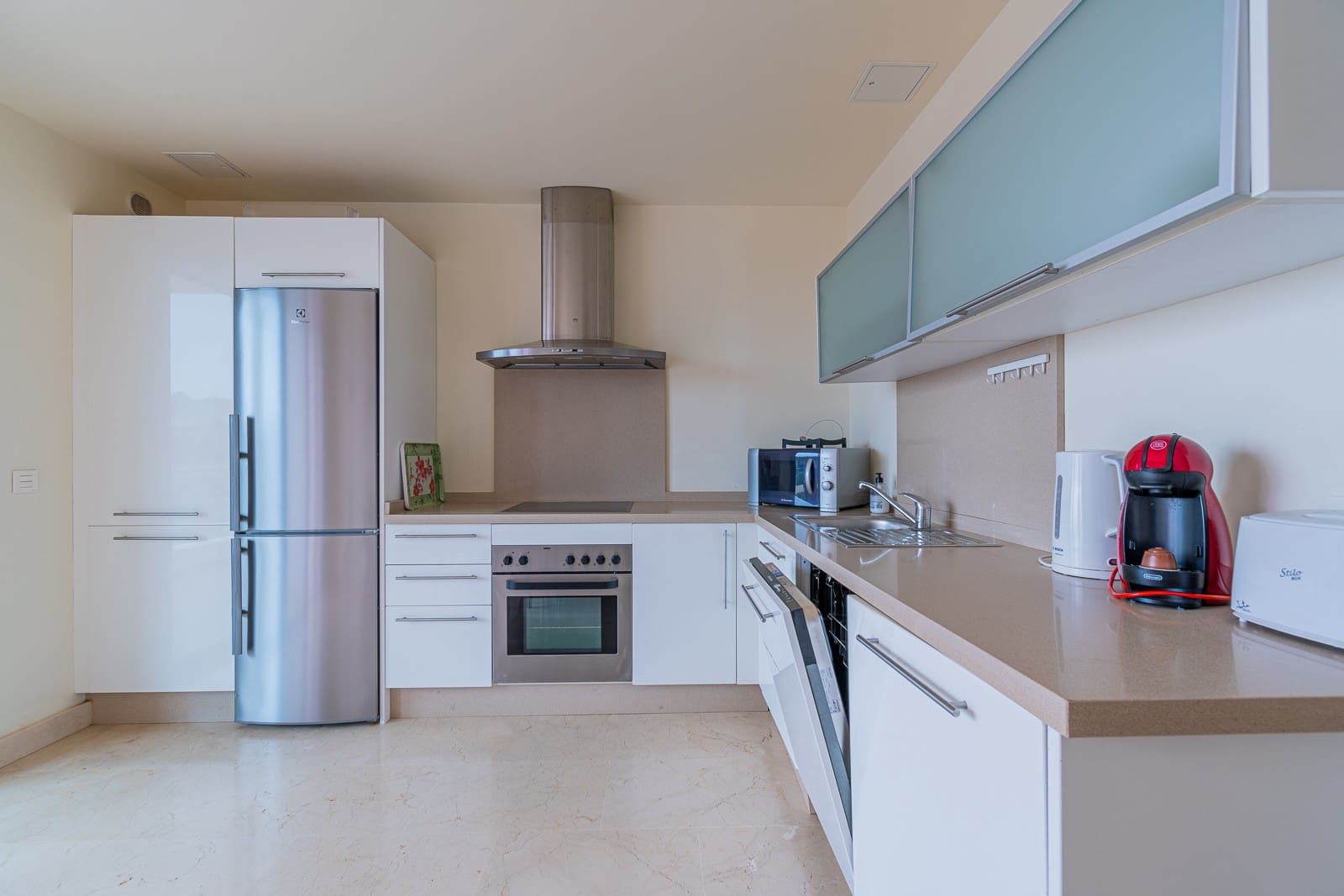   2 soveværelse   ferieLejlighed i Playa de la Caleta   med   swimmingpool  garage  - € 1.150 (Ref: 5166882)