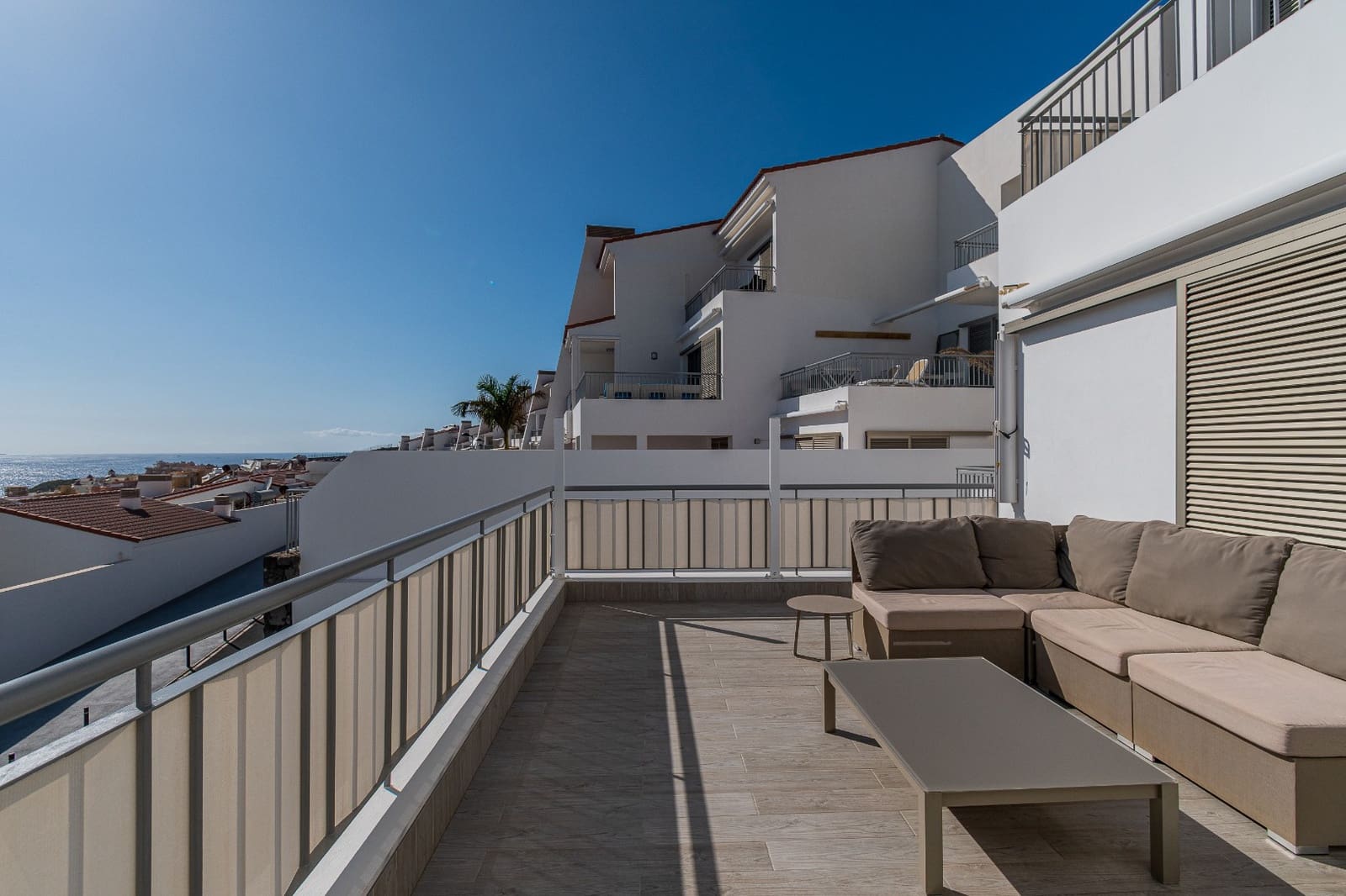   2 soveværelse   ferieLejlighed i Playa de la Caleta   med   swimmingpool  garage  - € 1.150 (Ref: 5166882)