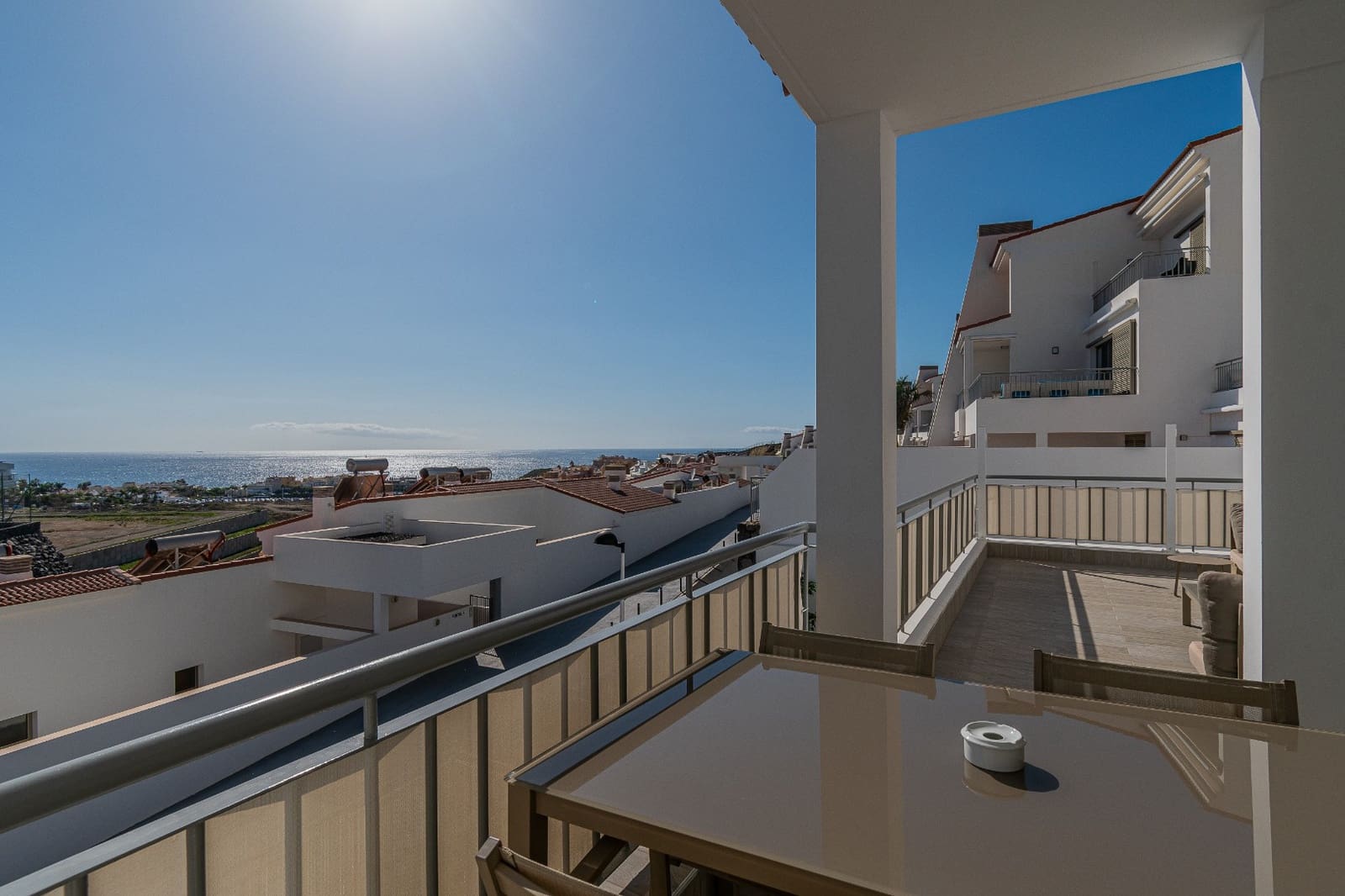   2 soveværelse   ferieLejlighed i Playa de la Caleta   med   swimmingpool  garage  - € 1.150 (Ref: 5166882)