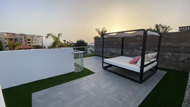 Chalet de 6 habitaciones en Costa Adeje, Adeje en alquiler vacacional con piscina garaje - 4.300 € (Ref: 5329191)