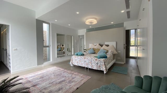 Chalet de 6 habitaciones en Costa Adeje, Adeje en alquiler vacacional con piscina garaje - 4.300 € (Ref: 5329191)