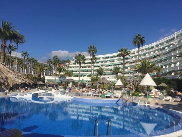 1 bedroom Apartment for holiday rental in Playa del Duque, Adeje with pool - € 850 (Ref: 5329227)