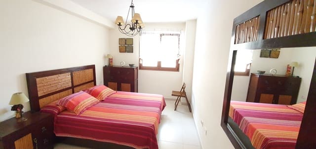 1 soveværelse Lejlighed til leje i Los Cristianos, Arona med swimmingpool - € 1.550 (Ref: 6472108)