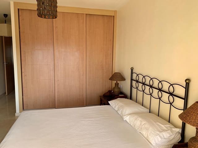   2 soveværelse   ferieLejlighed i La Caleta Adeje, Adeje med   swimmingpool  garage  - € 1.150 (Ref: 7039561)