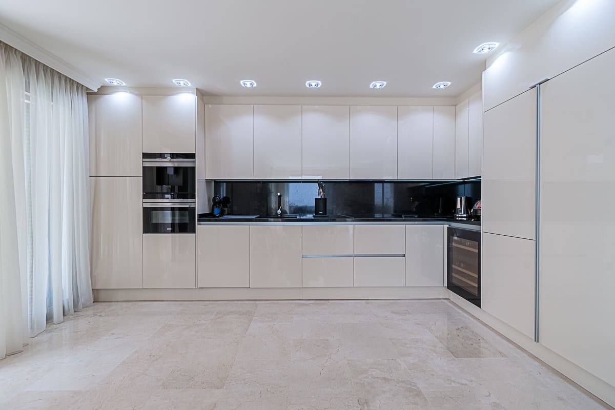 2 sypialnia Apartament na sprzedaż w La Caleta Adeje z basenem garażem - 949 000 € (Ref: 7722059)