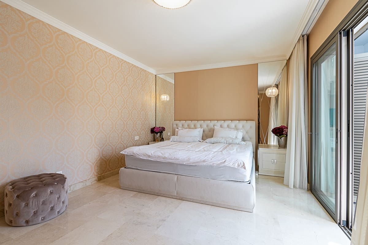 2 sypialnia Apartament na sprzedaż w La Caleta Adeje z basenem garażem - 949 000 € (Ref: 7722059)