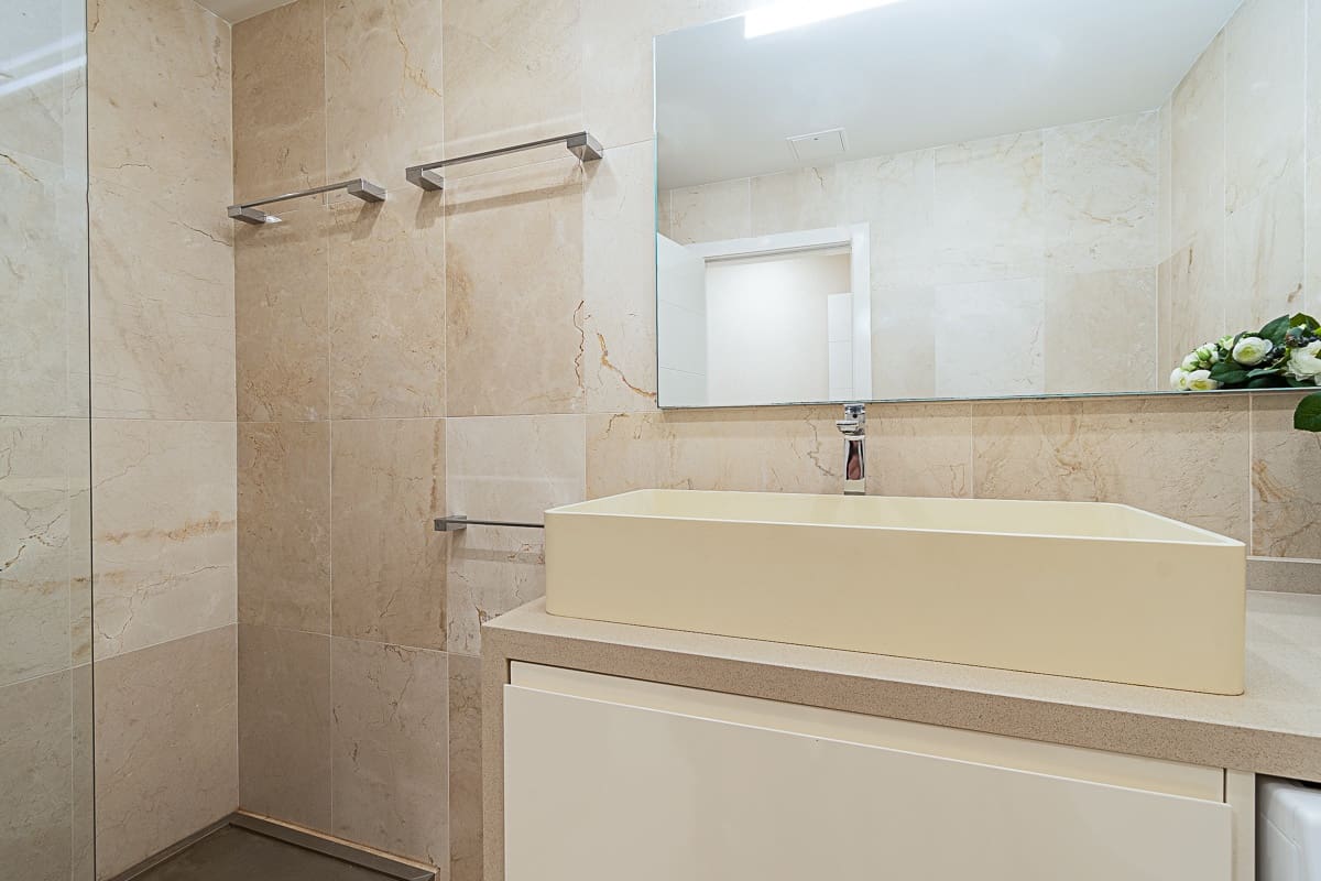 2 sypialnia Apartament na sprzedaż w La Caleta Adeje z basenem garażem - 949 000 € (Ref: 7722059)