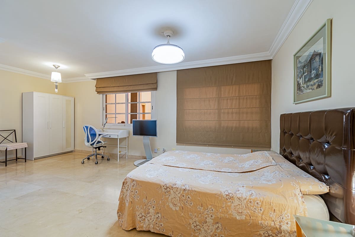 2 Zimmer Wohnung zu vermieten in Costa Adeje mit Pool Garage - 2.930 € (Ref: 7770395)