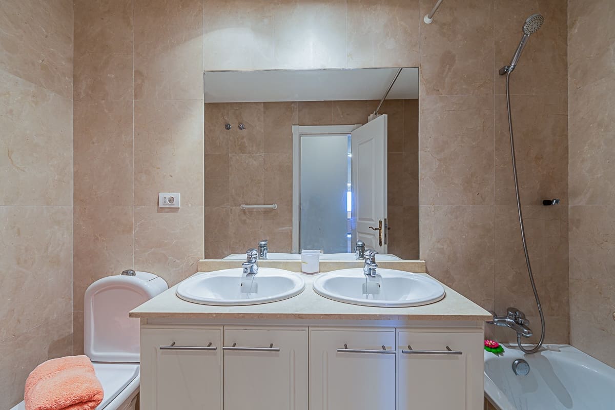 2 Zimmer Wohnung zu vermieten in Costa Adeje mit Pool Garage - 2.930 € (Ref: 7770395)