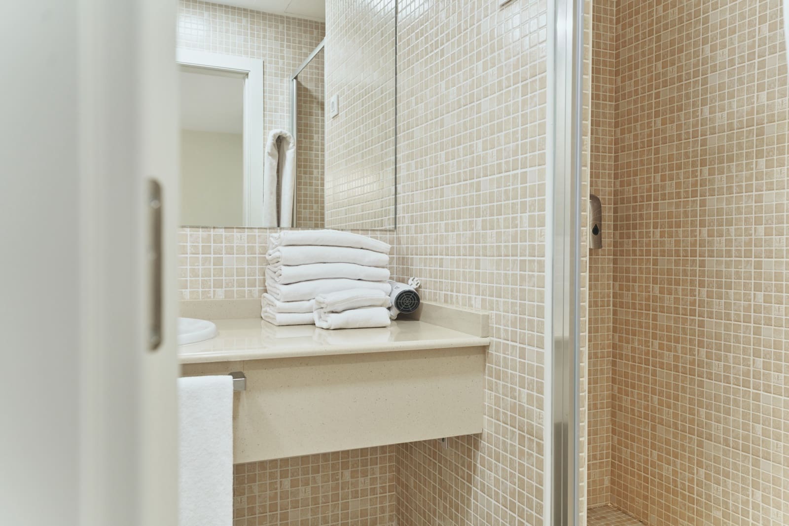 2 bedroom Apartment for rent in PalmMar, Arona with pool garage €