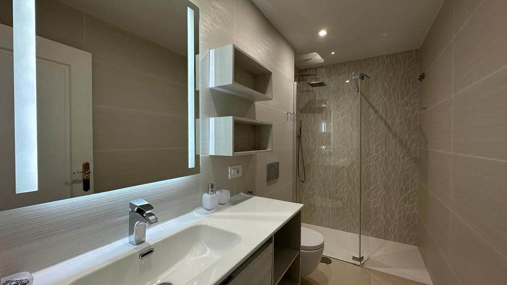 1 soverom Leilighet til leie i Costa Adeje med svømmebasseng garasje - € 1 600 (Ref: 7993576)