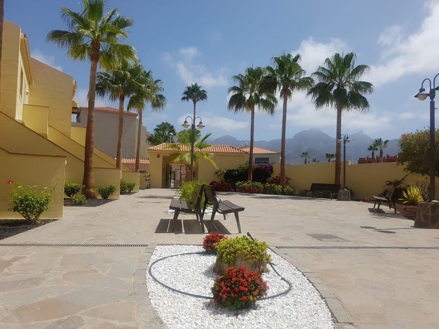 1 soverom Leilighet til leie i Costa Adeje med svømmebasseng garasje - € 1 600 (Ref: 7993576)