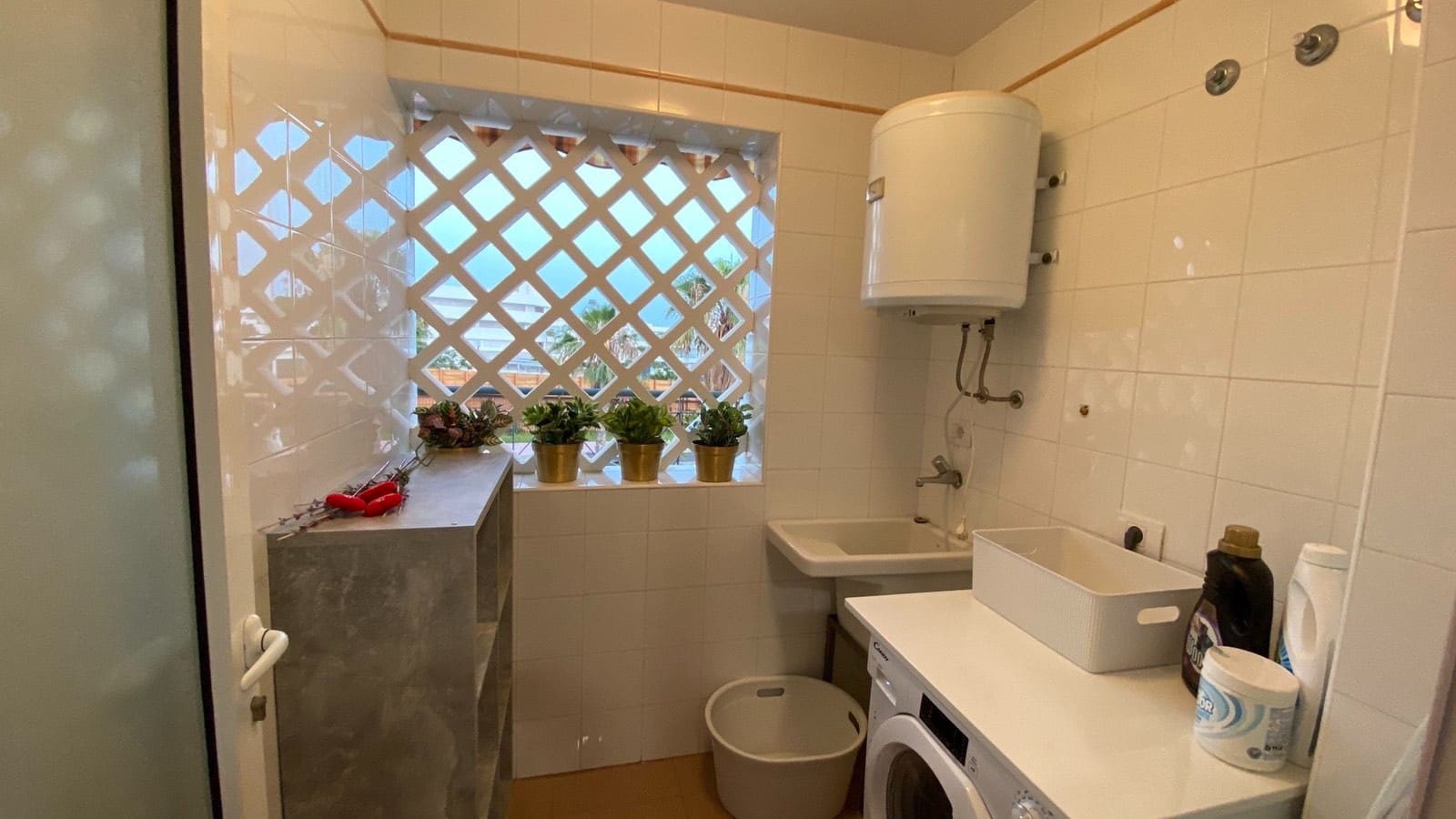 1 soverom Leilighet til leie i Costa Adeje med svømmebasseng garasje - € 1 600 (Ref: 7993576)