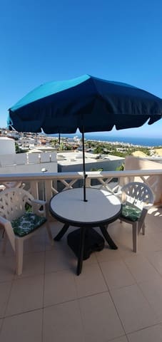 Apartment for rent in San Eugenio Alto, Adeje with pool - € 900 (Ref: 8431382)