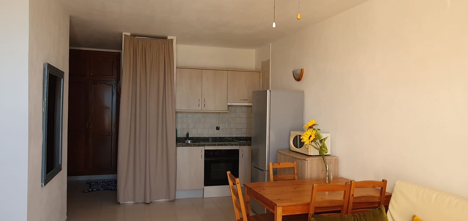 Apartment for rent in Costa Adeje with pool - € 900 (Ref: 8431382)