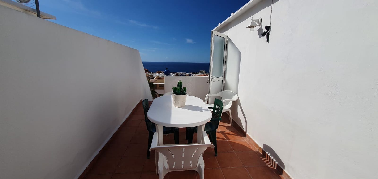 2 soveværelse Lejlighed til leje i Playa Paraiso - € 1.450 (Ref: 9041293)