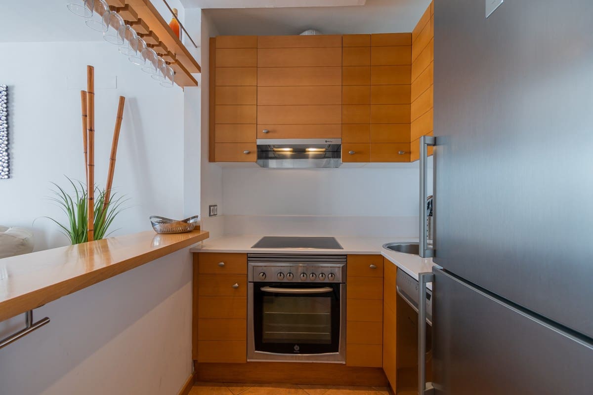 2 soverom Penthouse til leie i Playa Paraiso med svømmebasseng garasje - € 2 250 (Ref: 9475727)