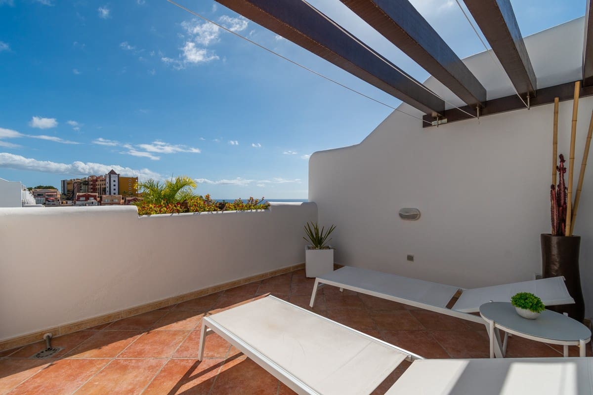 2 soverom Penthouse til leie i Playa Paraiso med svømmebasseng garasje - € 2 250 (Ref: 9475727)