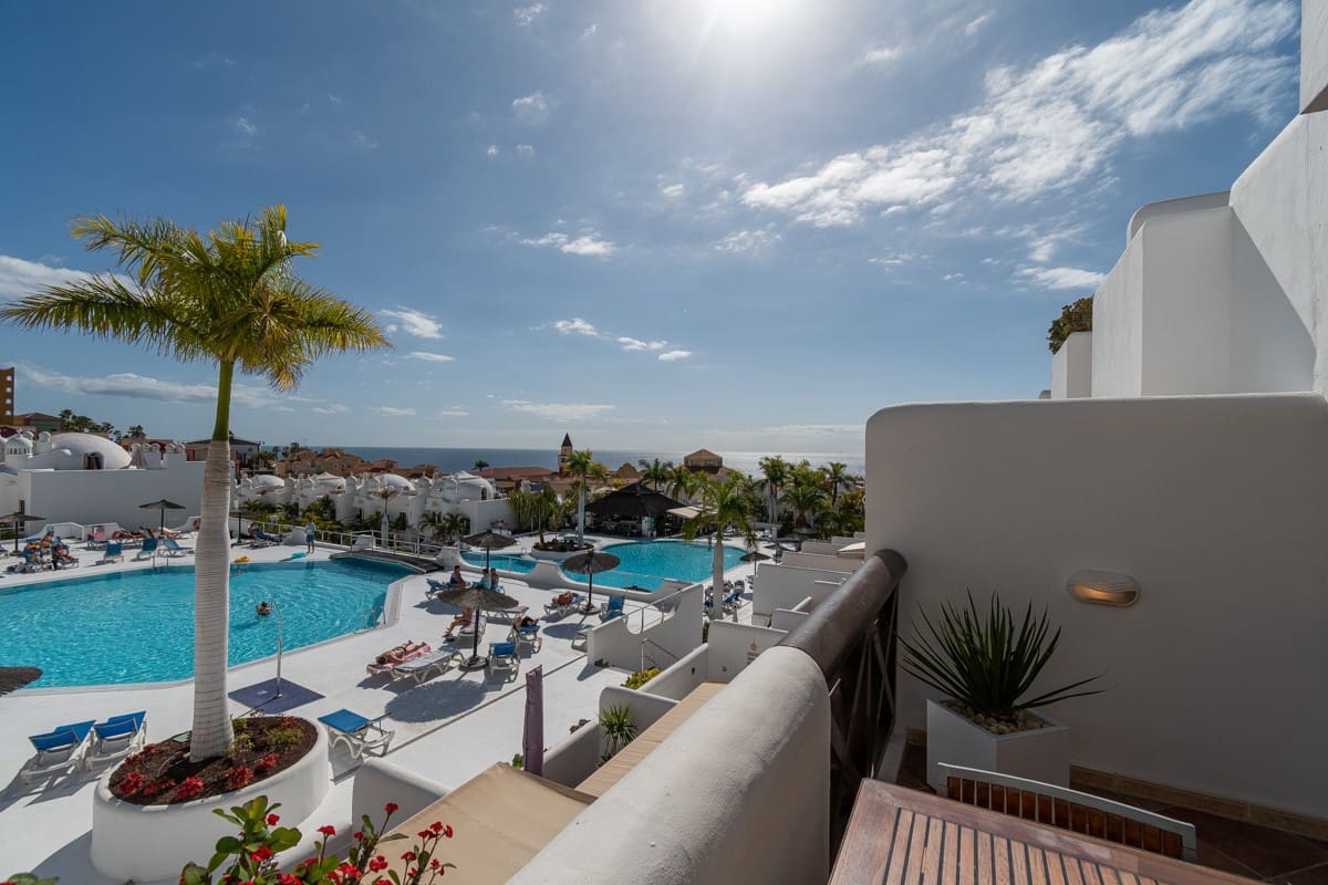 2 soverom Penthouse til leie i Playa Paraiso med svømmebasseng garasje - € 2 250 (Ref: 9475727)