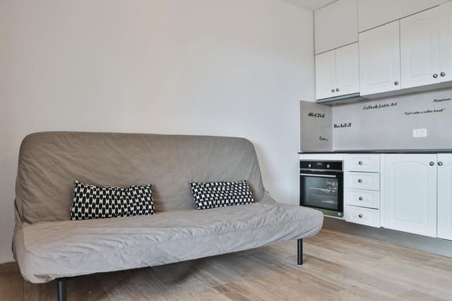 2 bedroom Apartment for rent in Los Cristianos, Arona with pool garage - € 1,600 (Ref: 9603565)