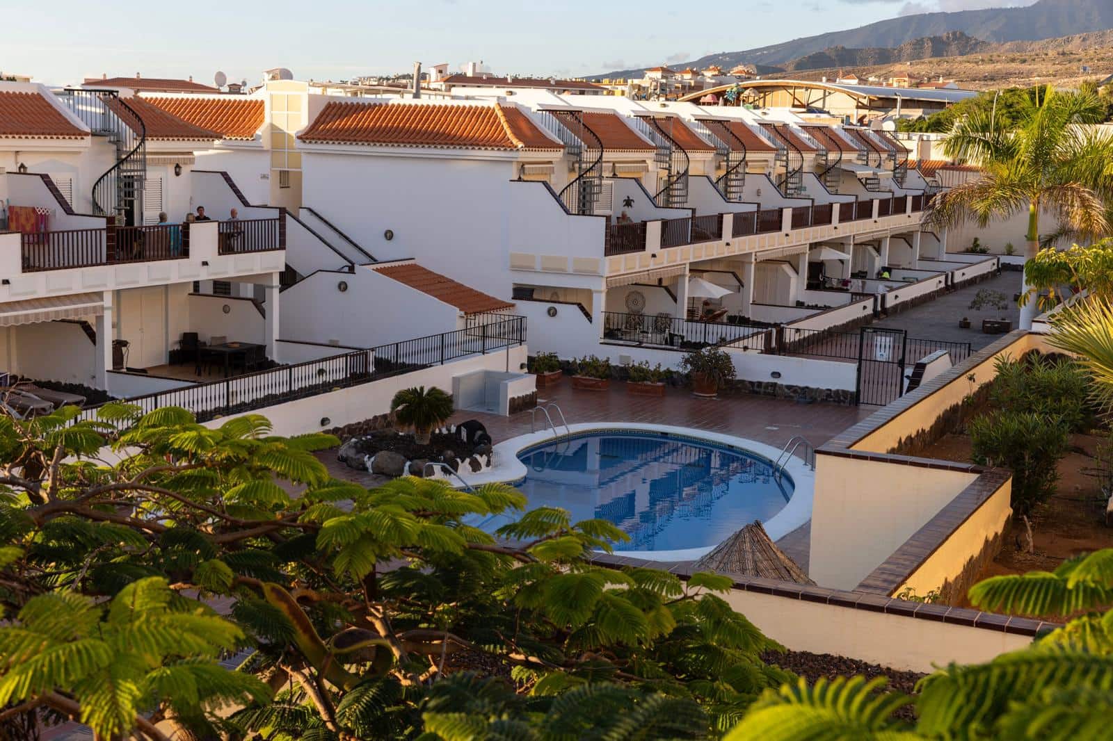 2 bedroom Apartment for rent in Los Cristianos with pool garage - € 1,600 (Ref: 9603565)