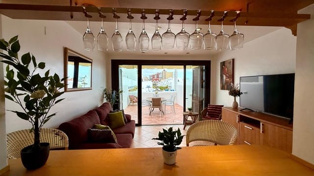 Appartement de 1 chambre à louer à Playa Paraiso, Adeje avec piscine garage - 1 600 € (Ref: 9726171)