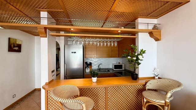 Appartement de 1 chambre à louer à Playa Paraiso, Adeje avec piscine garage - 1 600 € (Ref: 9726171)