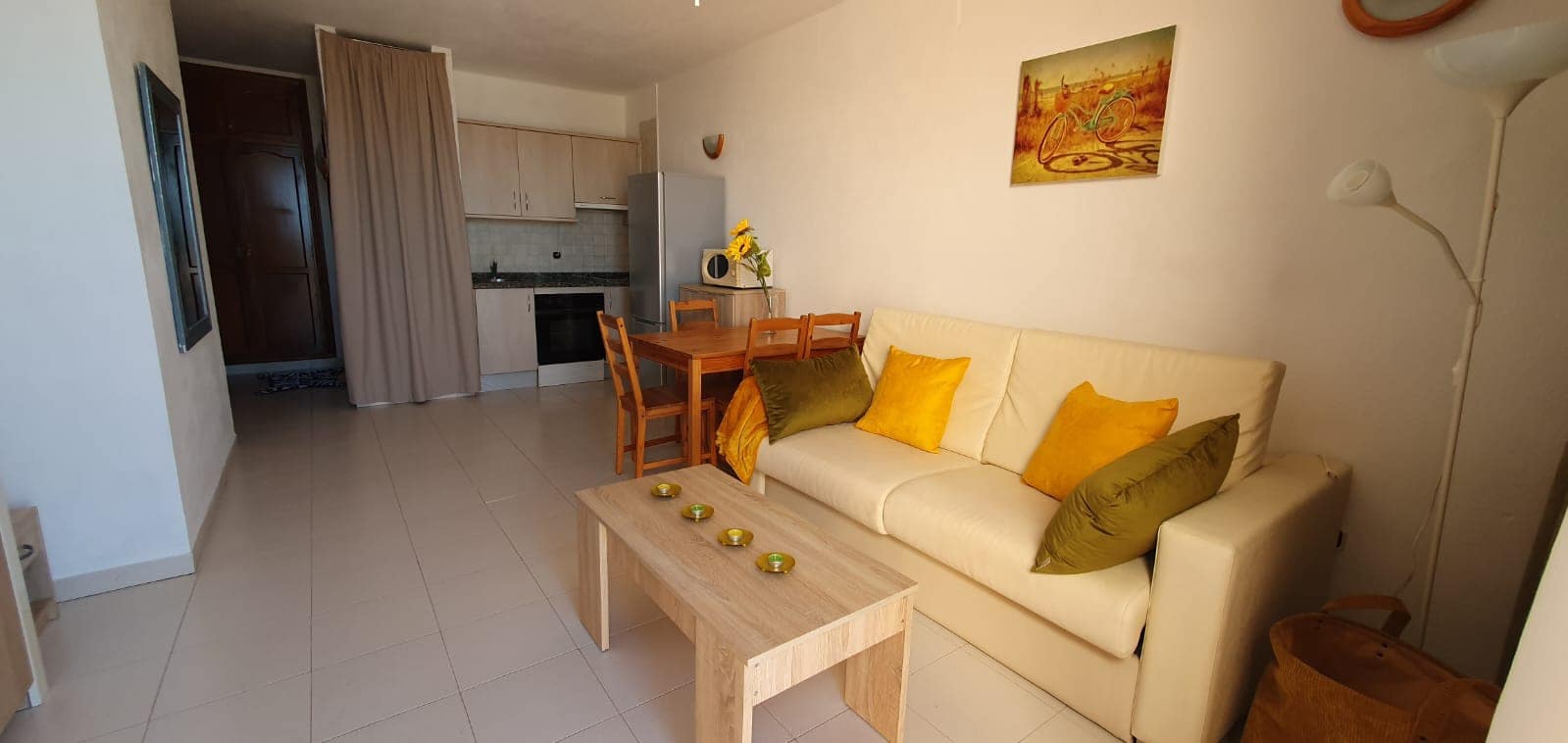Apartment for rent in Costa Adeje with pool - € 890 (Ref: 9854482)