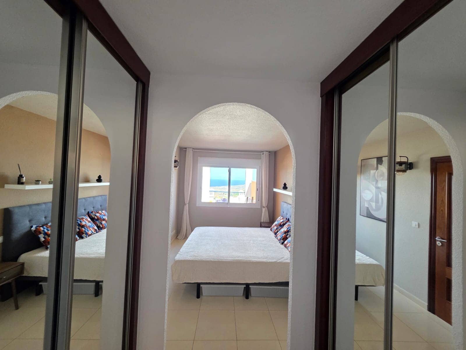 2 bedroom Penthouse for rent in Costa Adeje with pool garage - € 1,590 (Ref: 9858981)