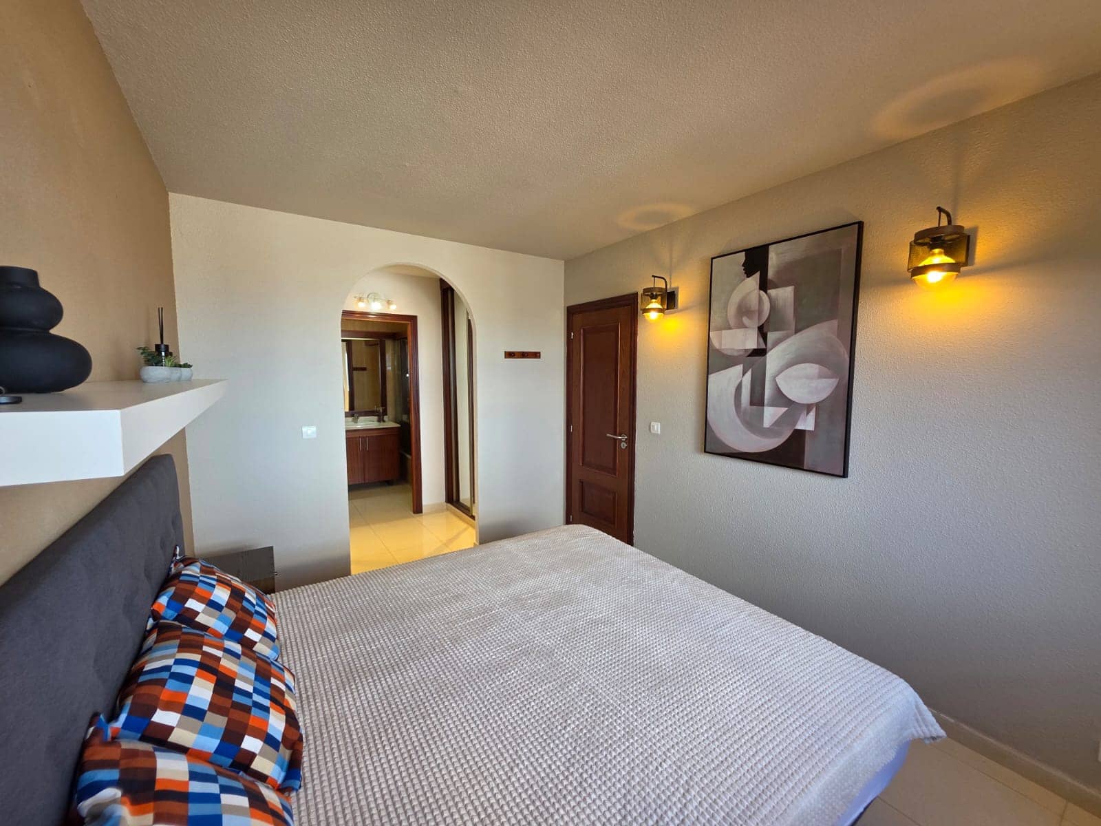 2 bedroom Penthouse for rent in Costa Adeje with pool garage - € 1,590 (Ref: 9858981)
