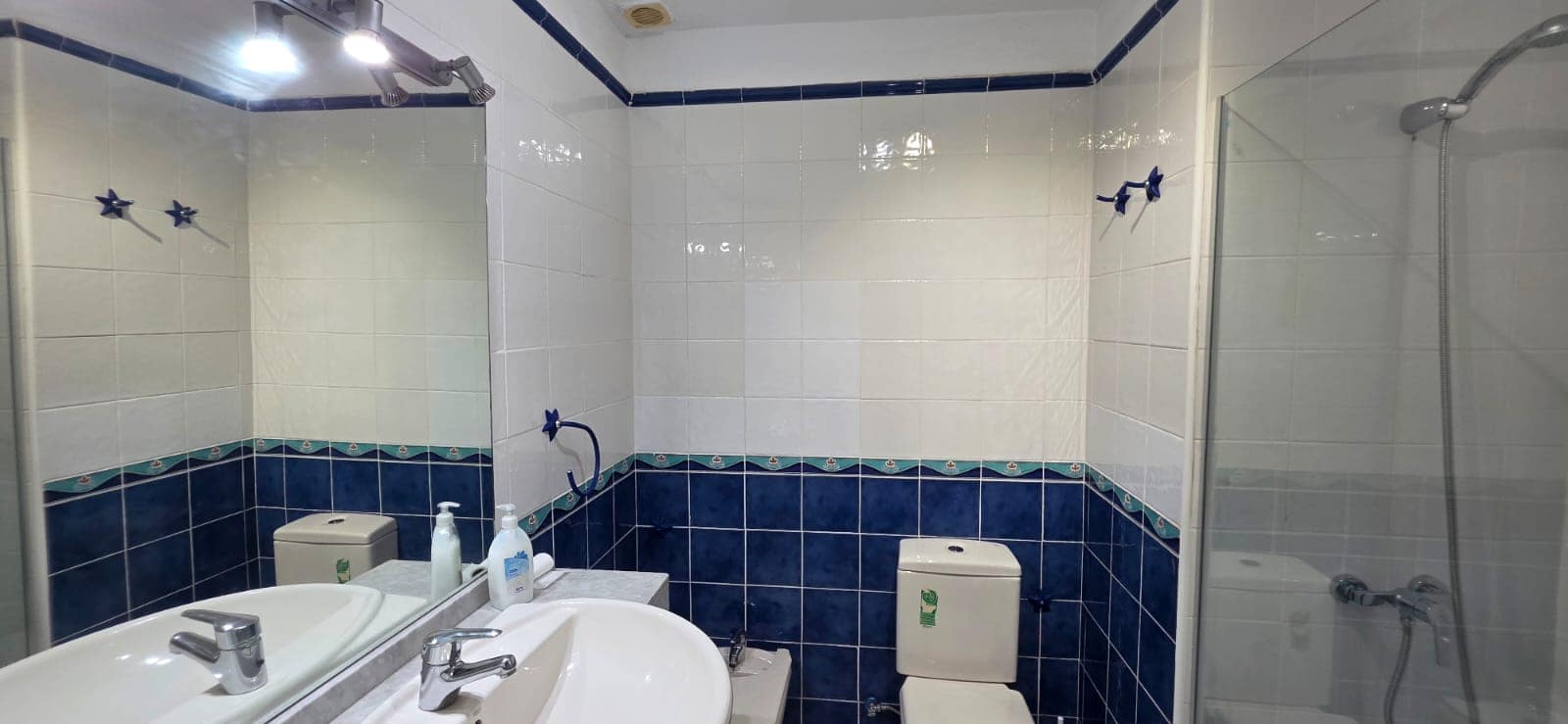 2 bedroom Beach Apartment for rent in La Caleta Adeje with pool garage - € 1,950 (Ref: 9872495)