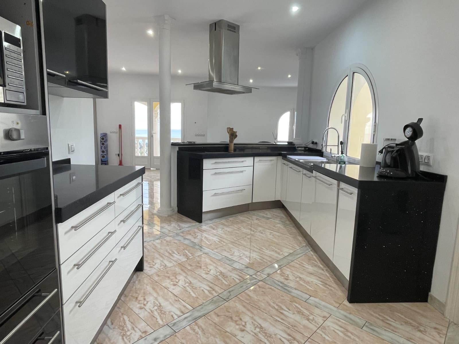 2 chambre Villa/Maison à vendre à Calpe / Calp avec piscine garage - 1 250 000 € (Ref: 3337797)