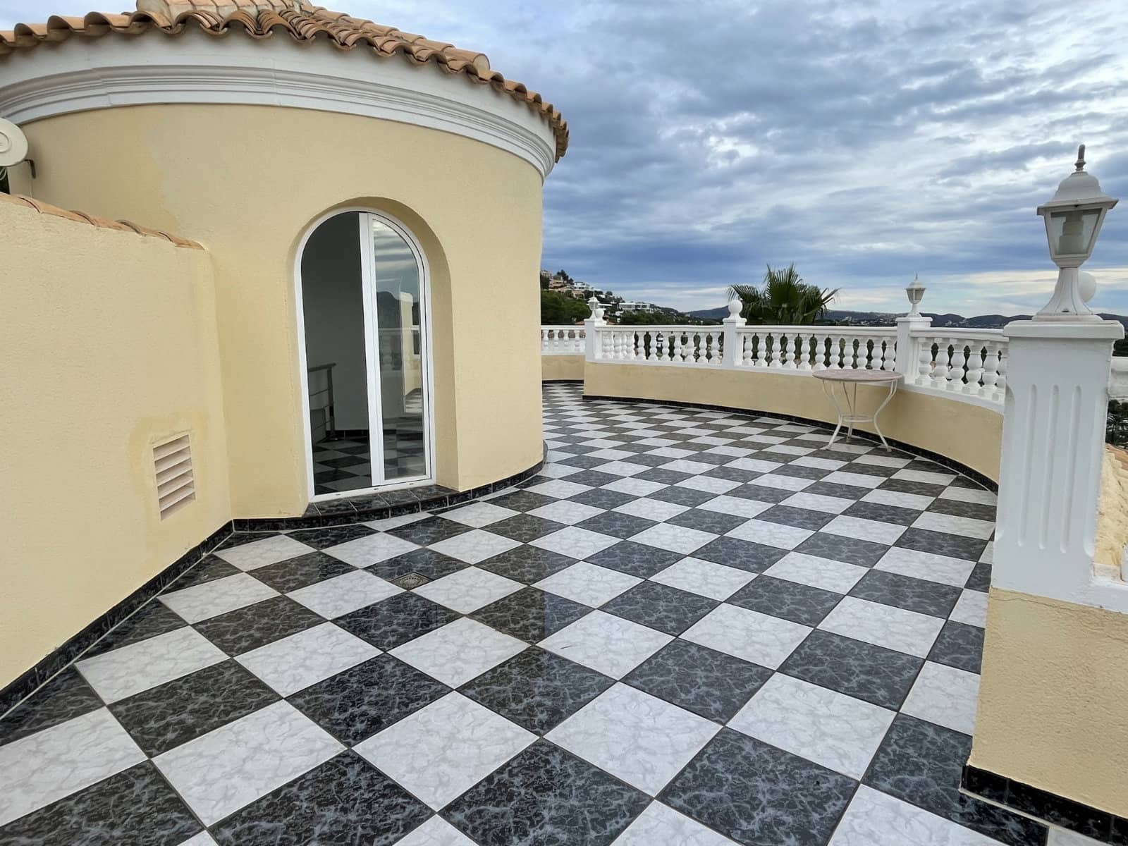 2 chambre Villa/Maison à vendre à Calpe / Calp avec piscine garage - 1 250 000 € (Ref: 3337797)