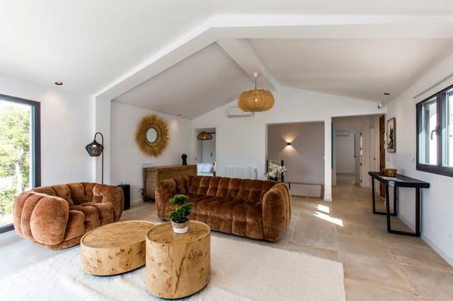 4 soverom Villa til salgs i Benissa med svømmebasseng garasje - € 1 650 000 (Ref: 8990045)