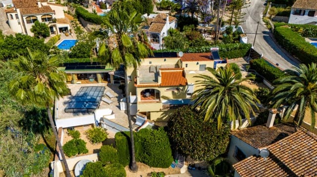 5 soveværelse Villa til salg i Benissa med garage - € 730.000 (Ref: 9049618)